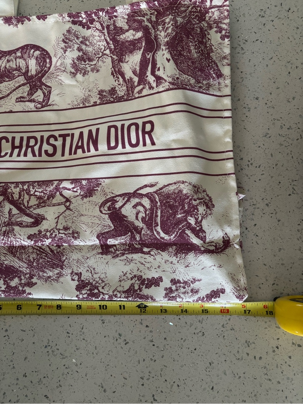 Christian Dior Cream and Burgundy Toile Christian Dior Tote GWP NWOT - Picture 5 of 5